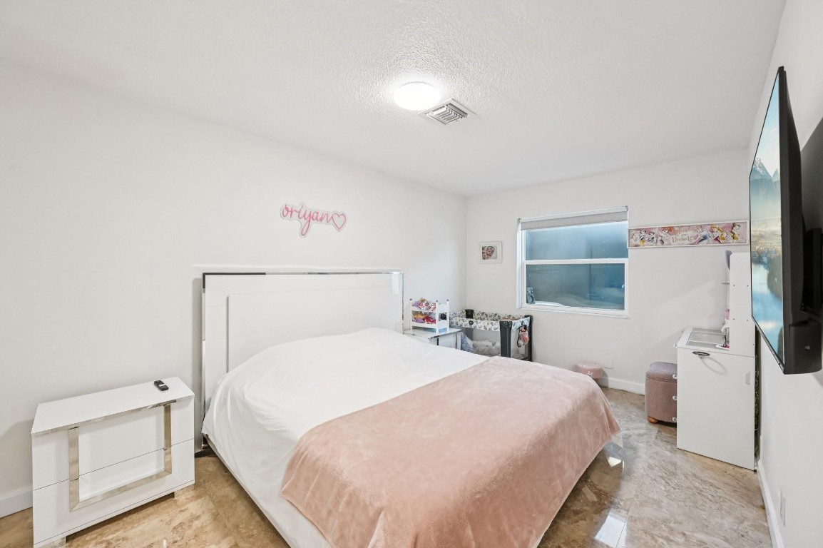 600 SE 5th Ct Pompano Beach, FL 33060