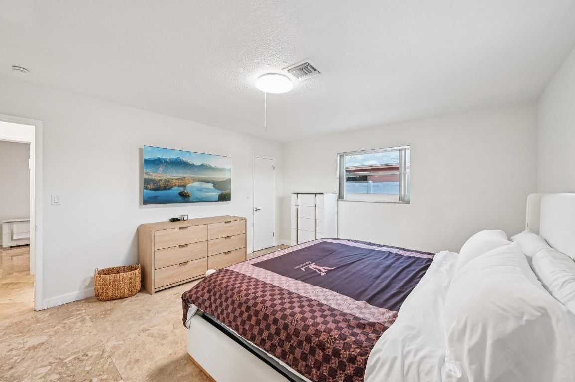 600 SE 5th Ct Pompano Beach, FL 33060