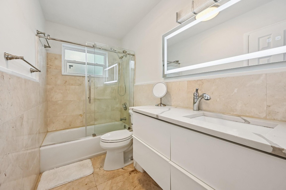 600 SE 5th Ct Pompano Beach, FL 33060