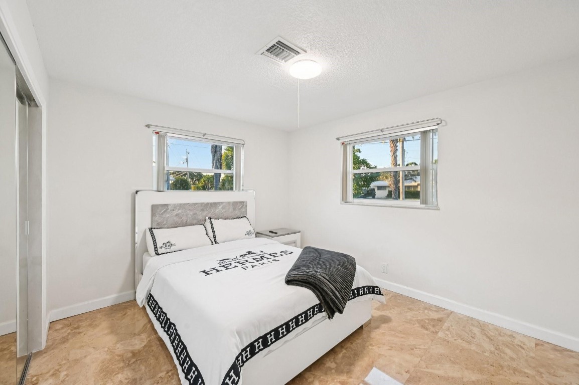 600 SE 5th Ct Pompano Beach, FL 33060