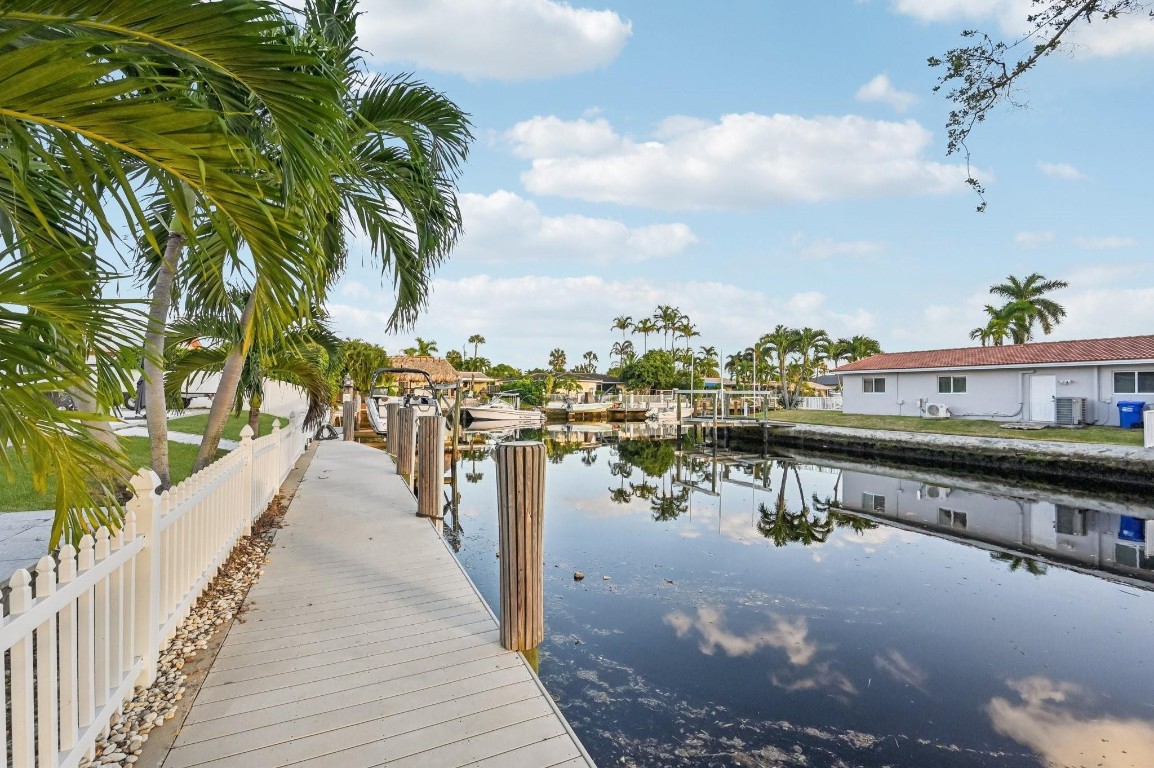 600 SE 5th Ct Pompano Beach, FL 33060
