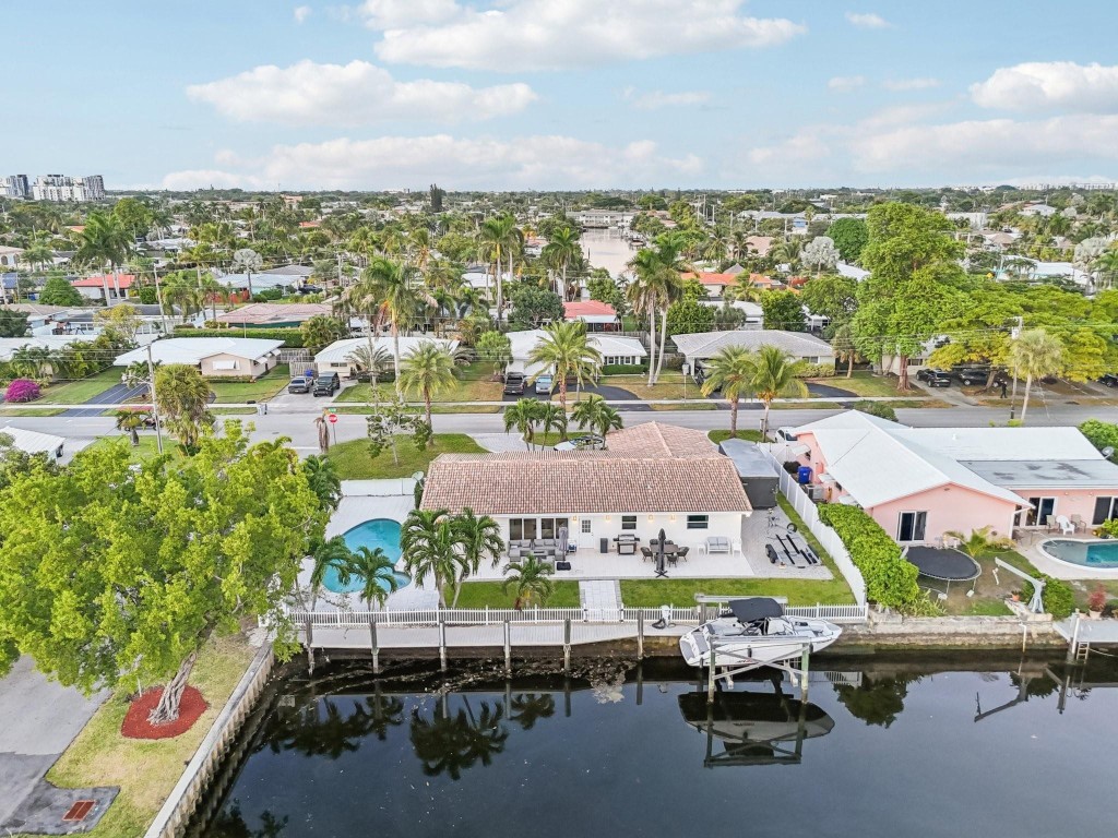 600 SE 5th Ct Pompano Beach, FL 33060