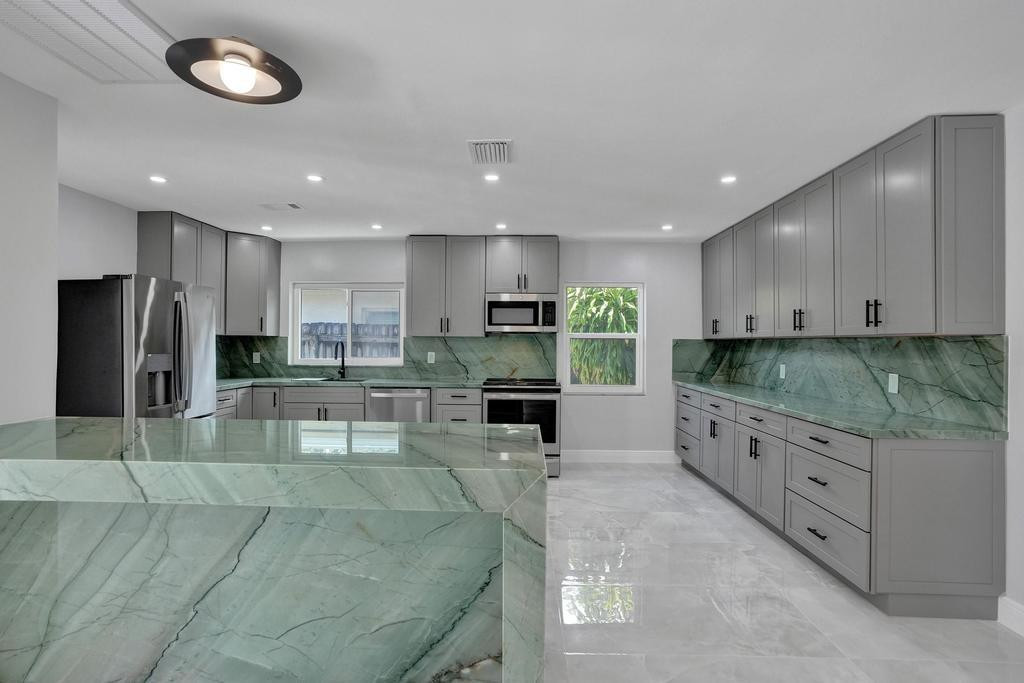 1424 Adams St Hollywood, FL 33020