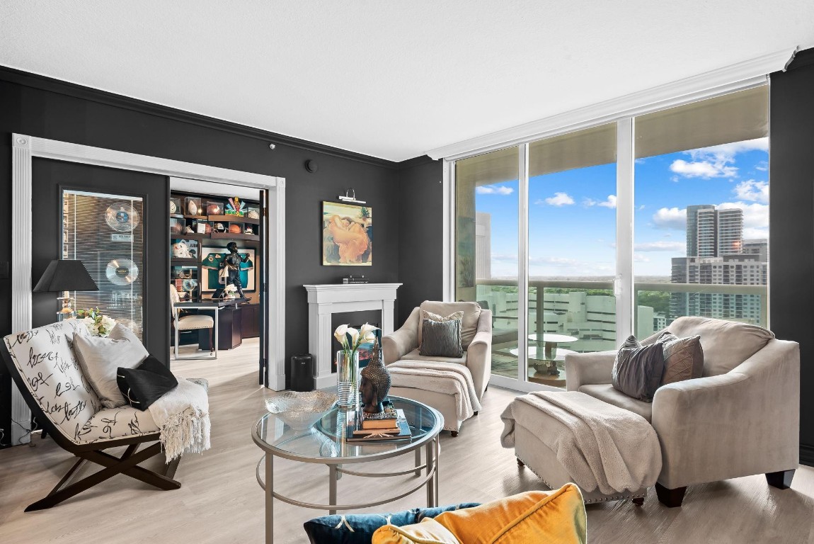 347 N New Riv Dr E #2105 Fort Lauderdale, FL 33301