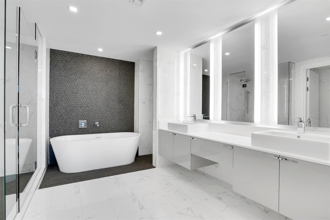 435 Bayshore #803 Fort Lauderdale, FL 33304