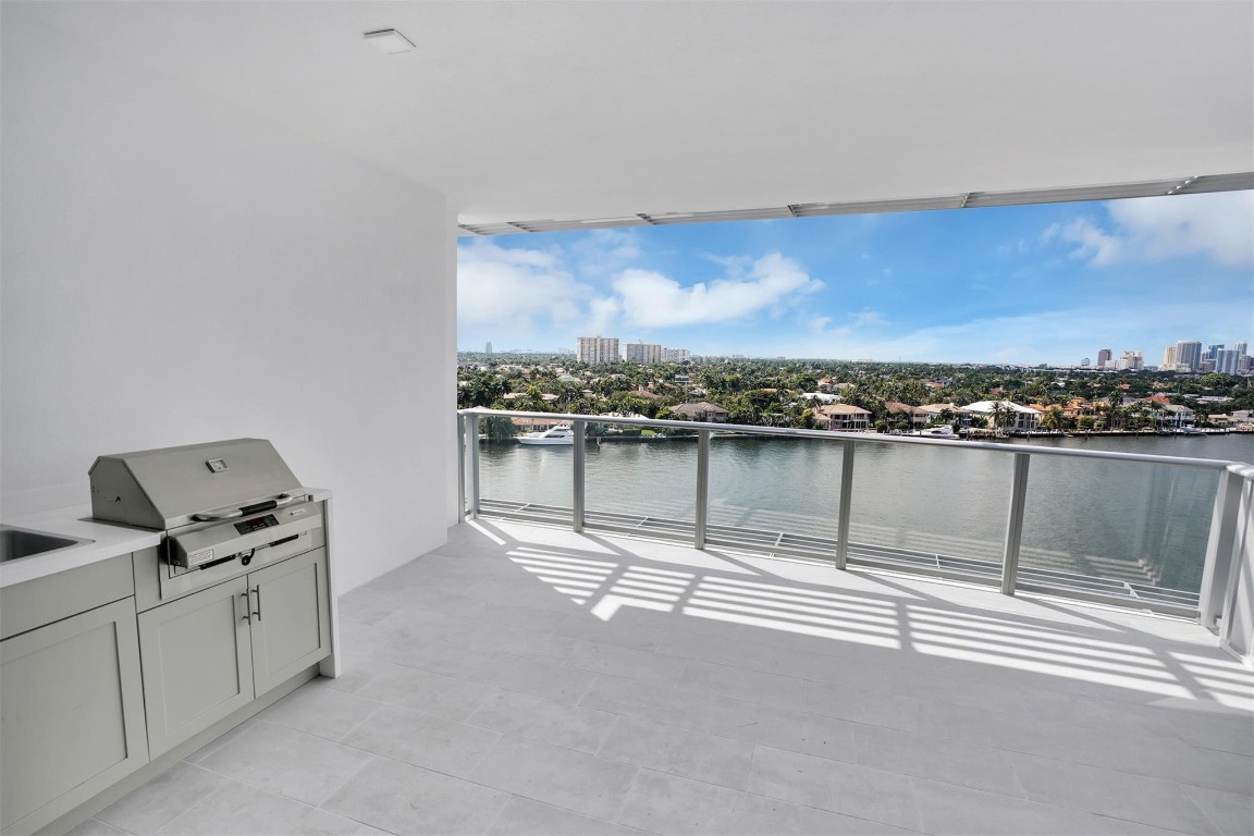 435 Bayshore #803 Fort Lauderdale, FL 33304