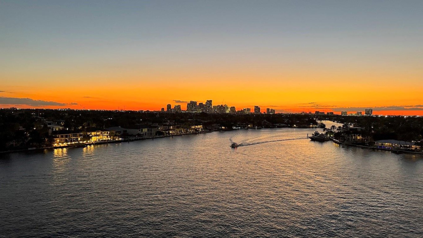 435 Bayshore #803 Fort Lauderdale, FL 33304