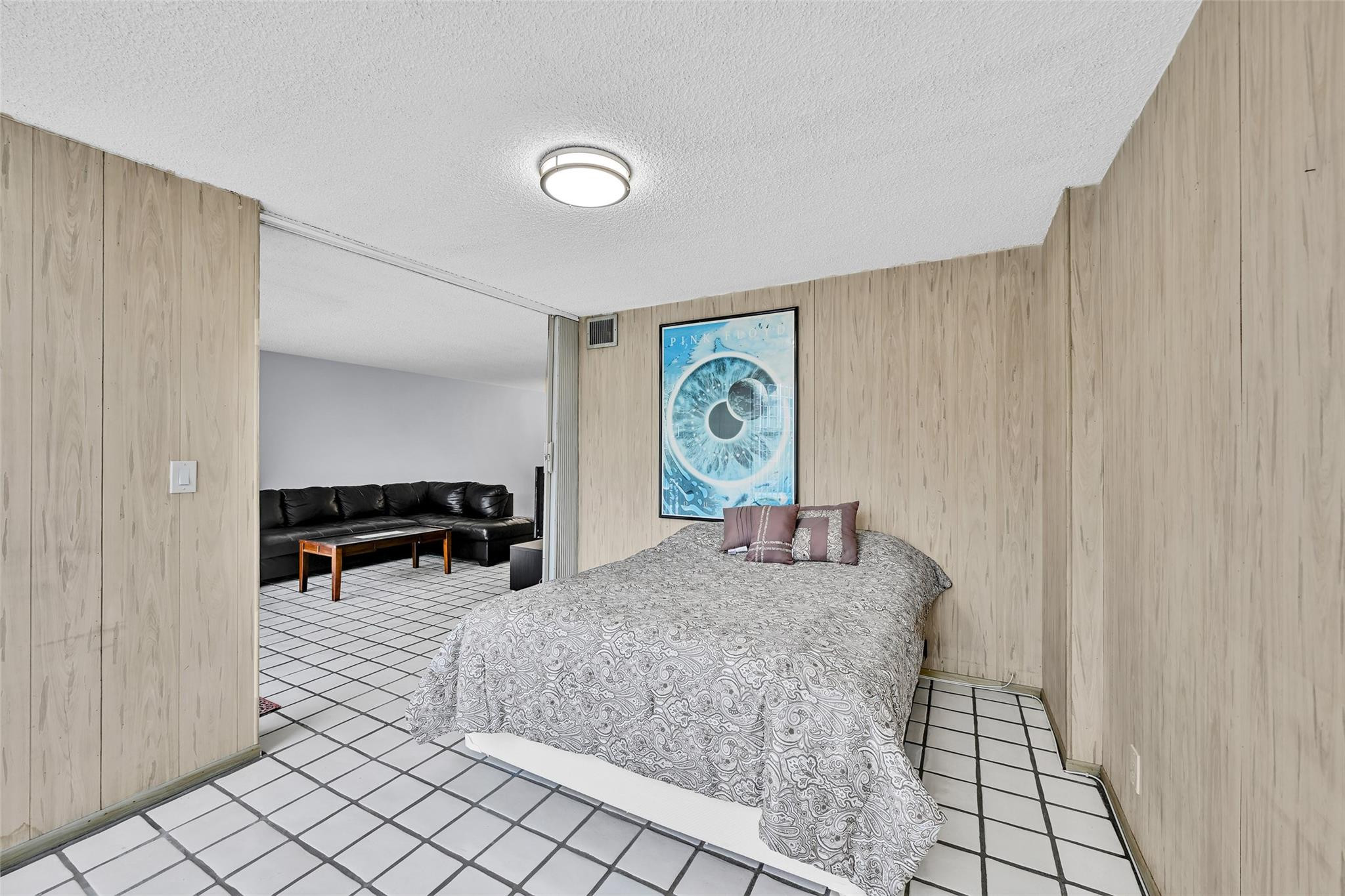 800 Parkview #218 Hallandale Beach, FL 33009