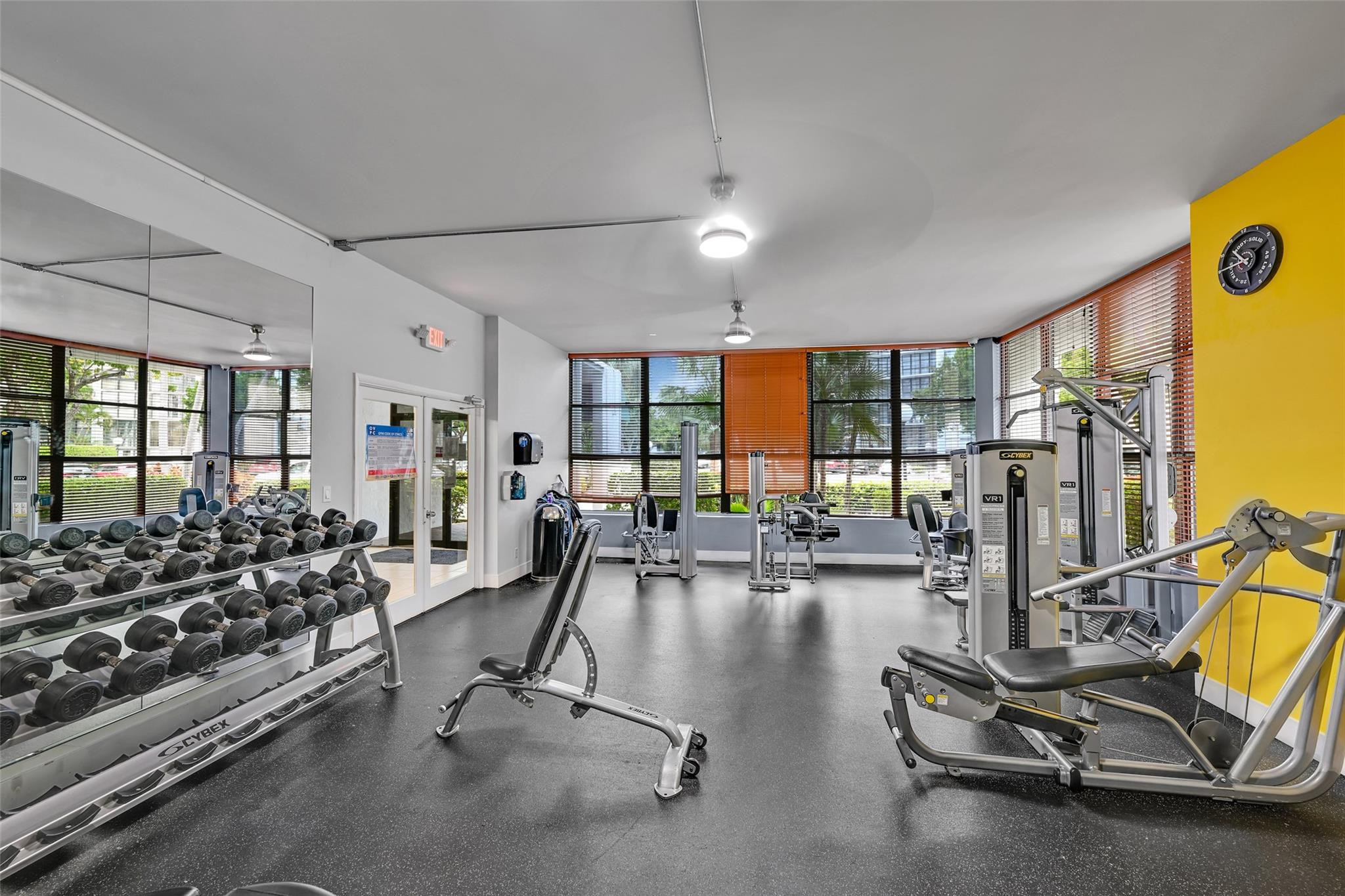 800 Parkview #218 Hallandale Beach, FL 33009