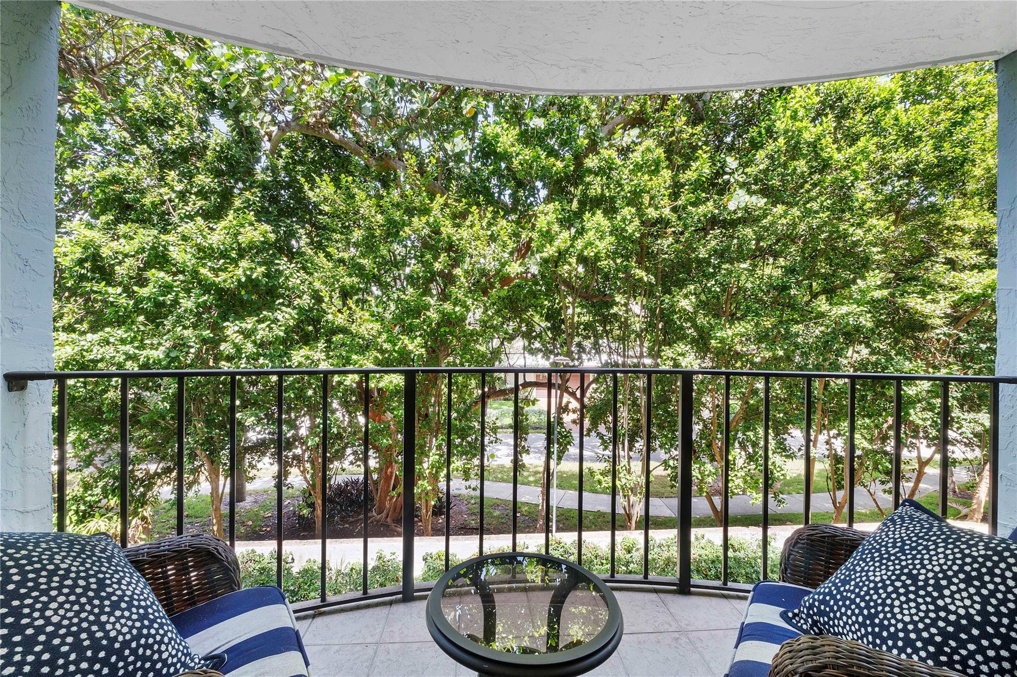 3909 N Ocean #206 Fort Lauderdale, FL 33308