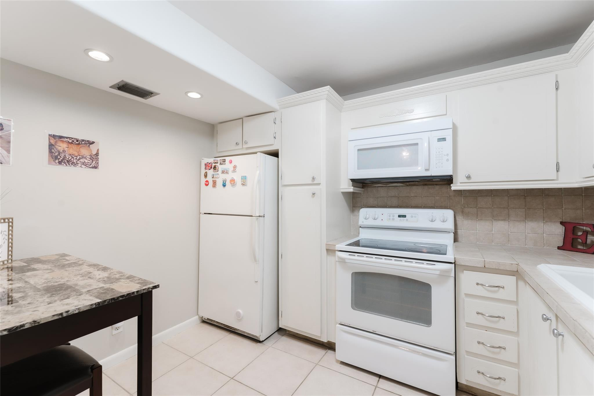 1811 Jefferson #304 Hollywood, FL 33020