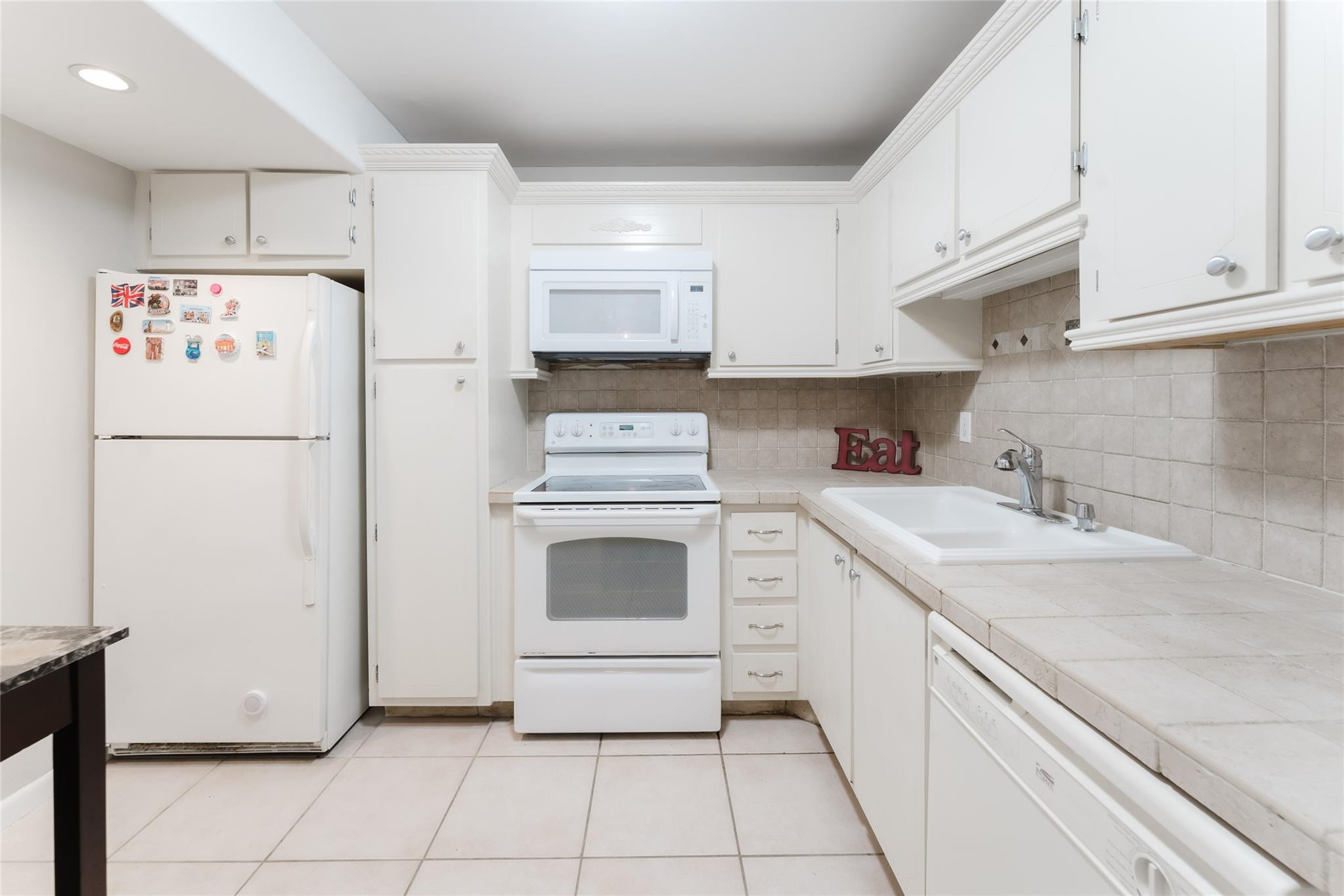 1811 Jefferson #304 Hollywood, FL 33020