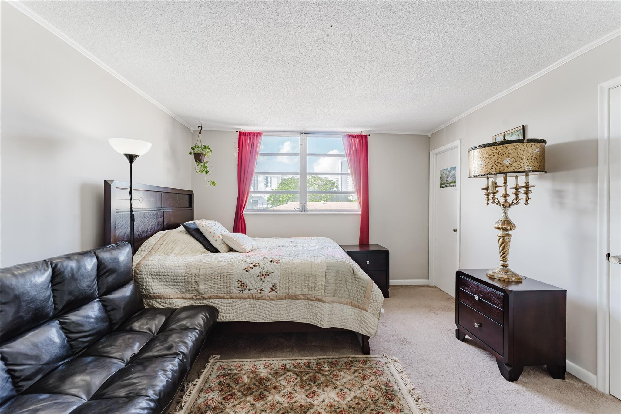 1811 Jefferson #304 Hollywood, FL 33020