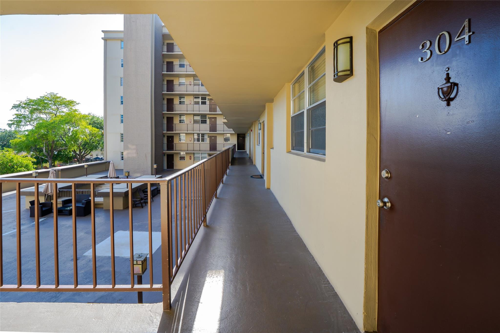 1811 Jefferson #304 Hollywood, FL 33020