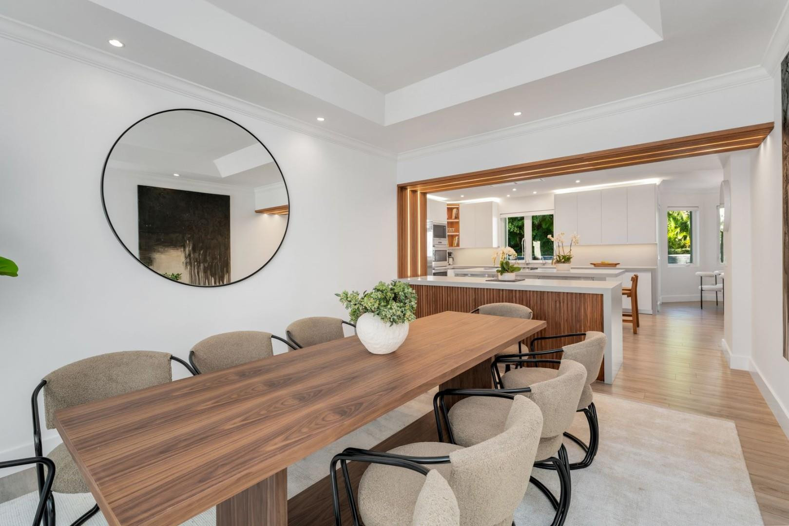 2516 Sunset Miami Beach, FL 33140