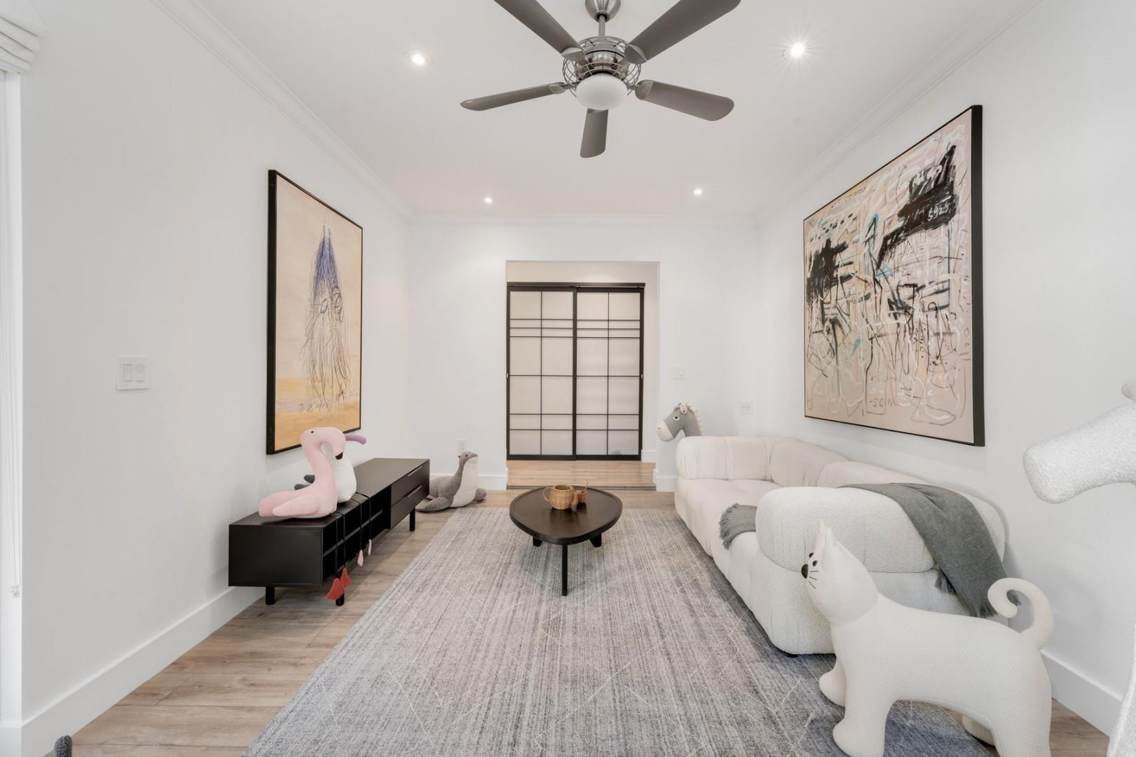 2516 Sunset Miami Beach, FL 33140