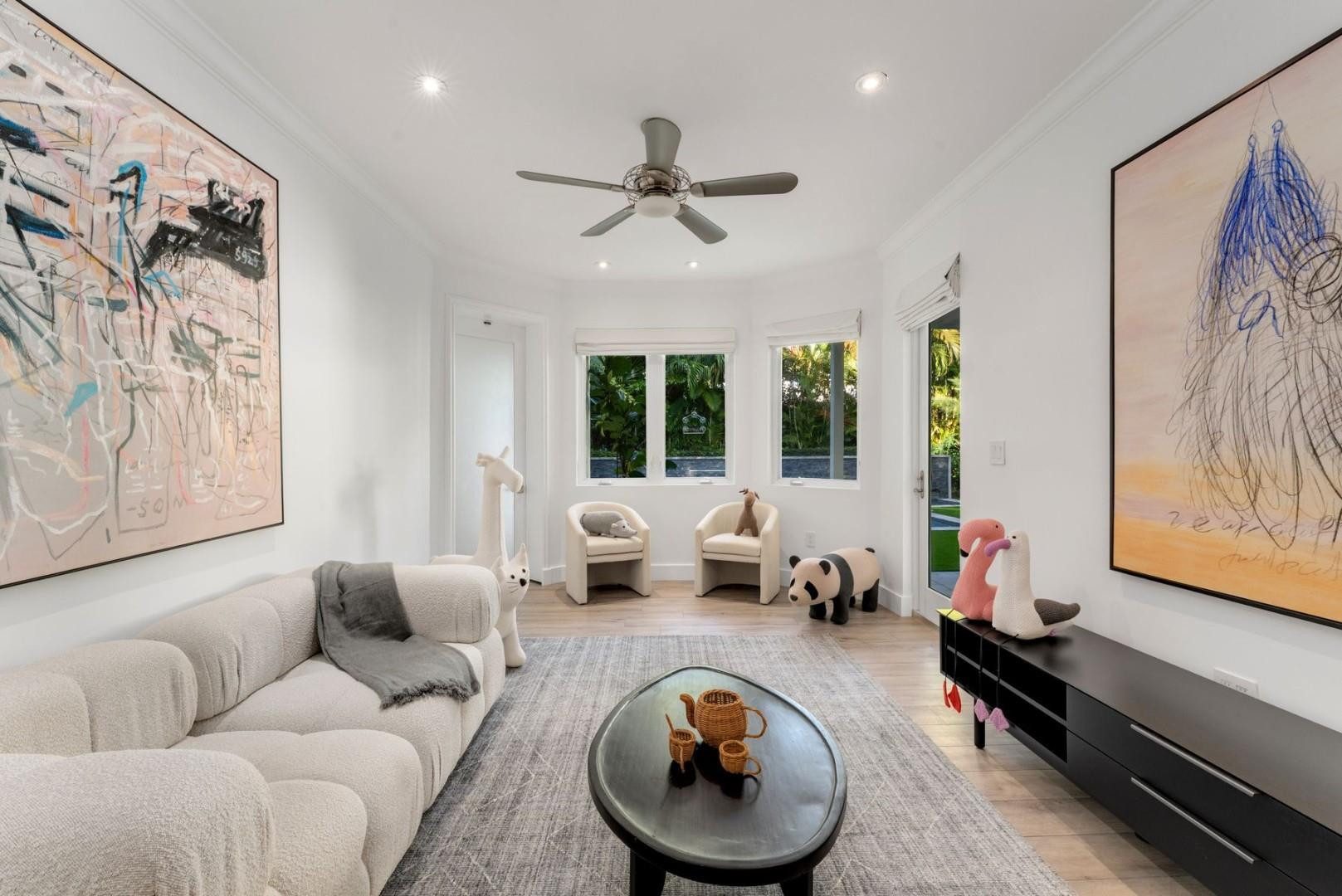 2516 Sunset Miami Beach, FL 33140