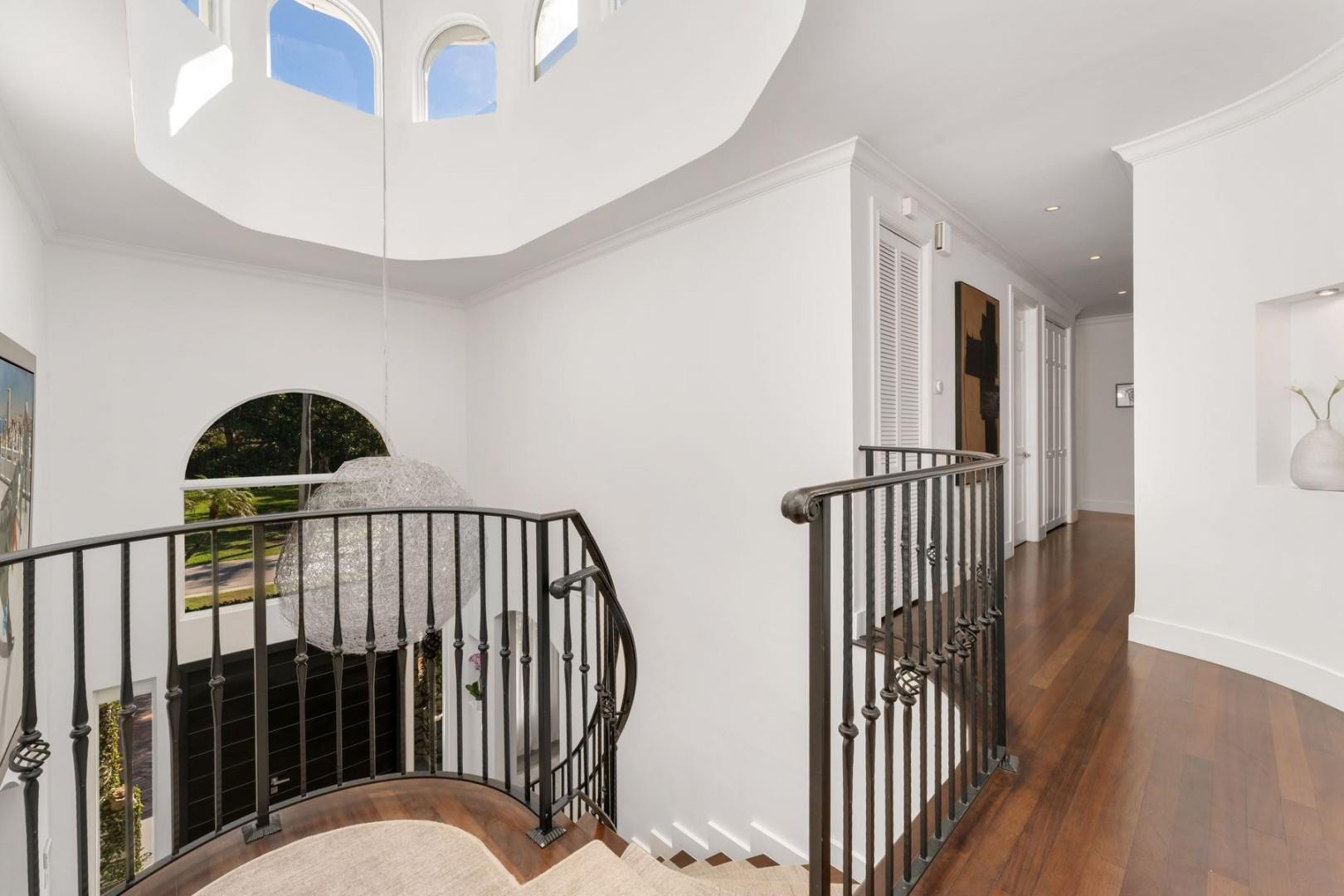 2516 Sunset Miami Beach, FL 33140