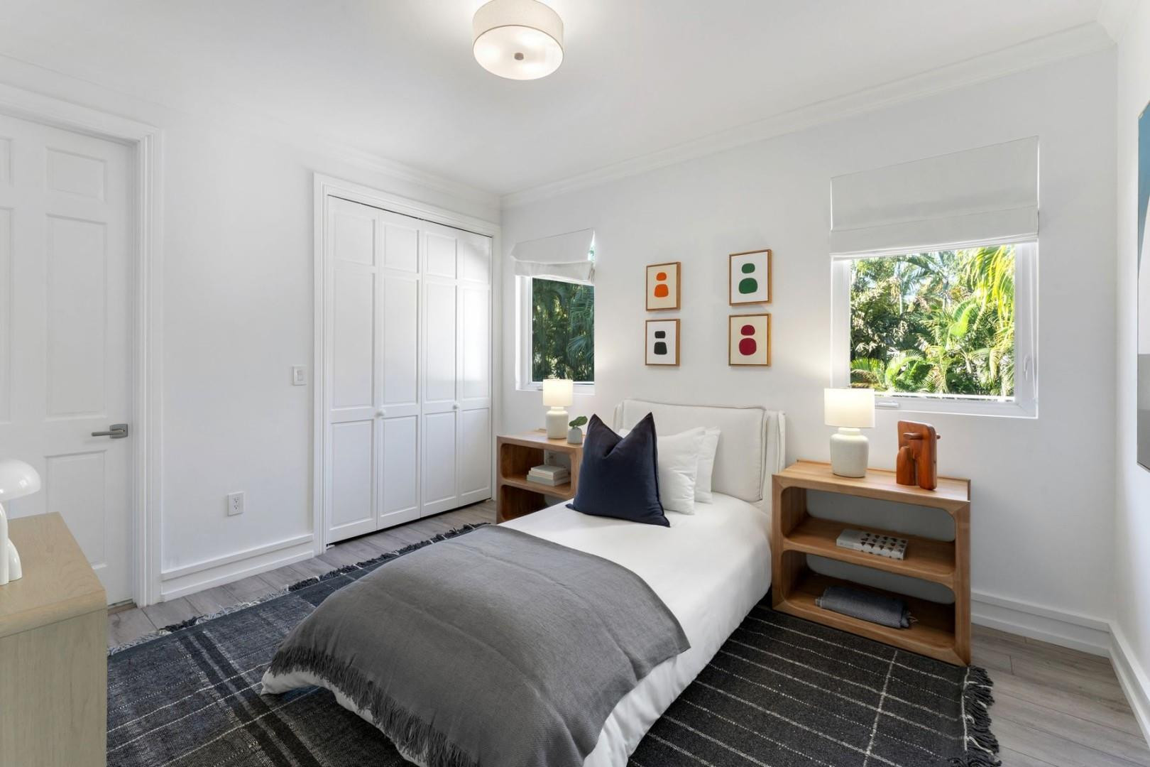 2516 Sunset Miami Beach, FL 33140