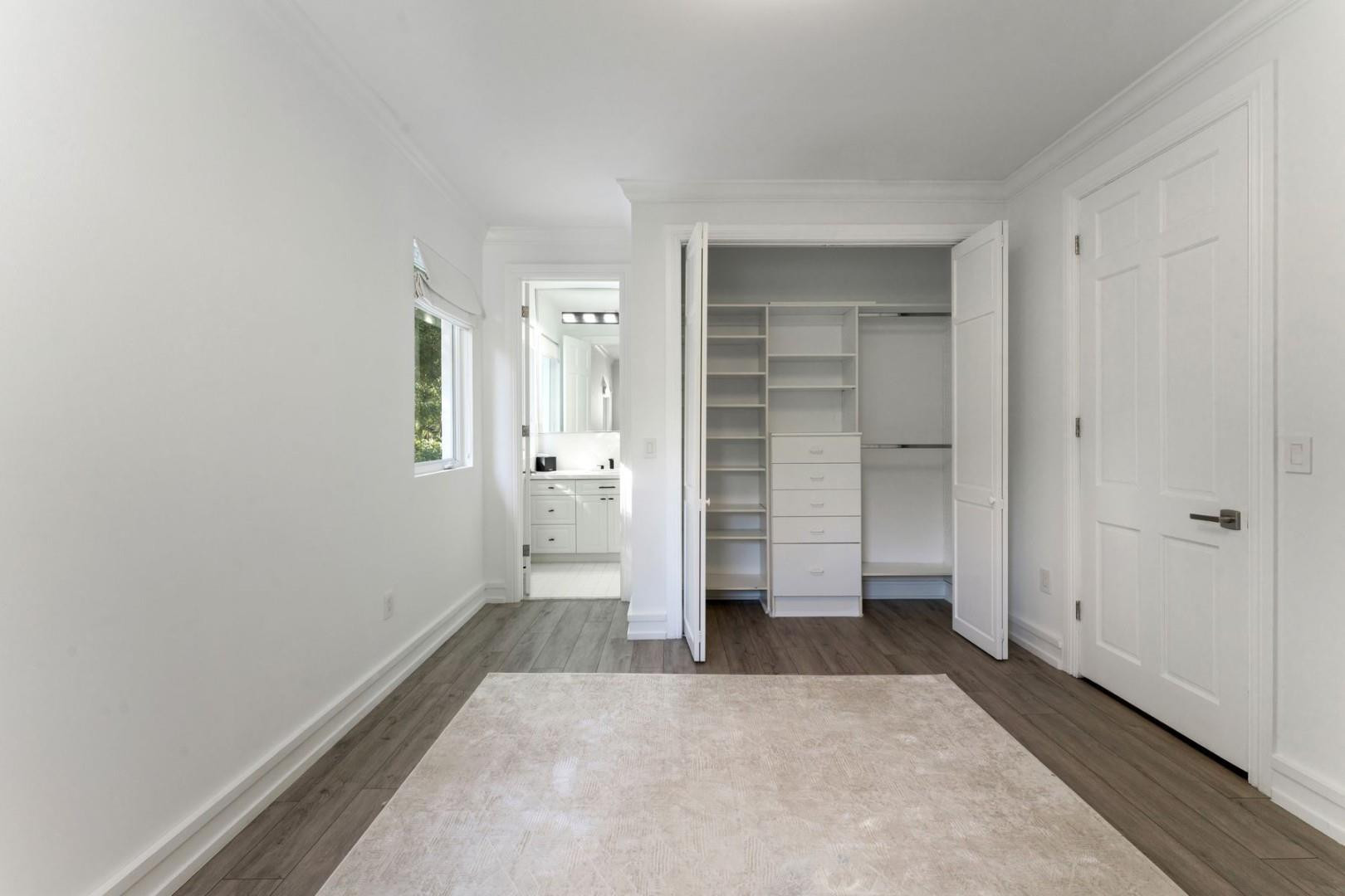 2516 Sunset Miami Beach, FL 33140