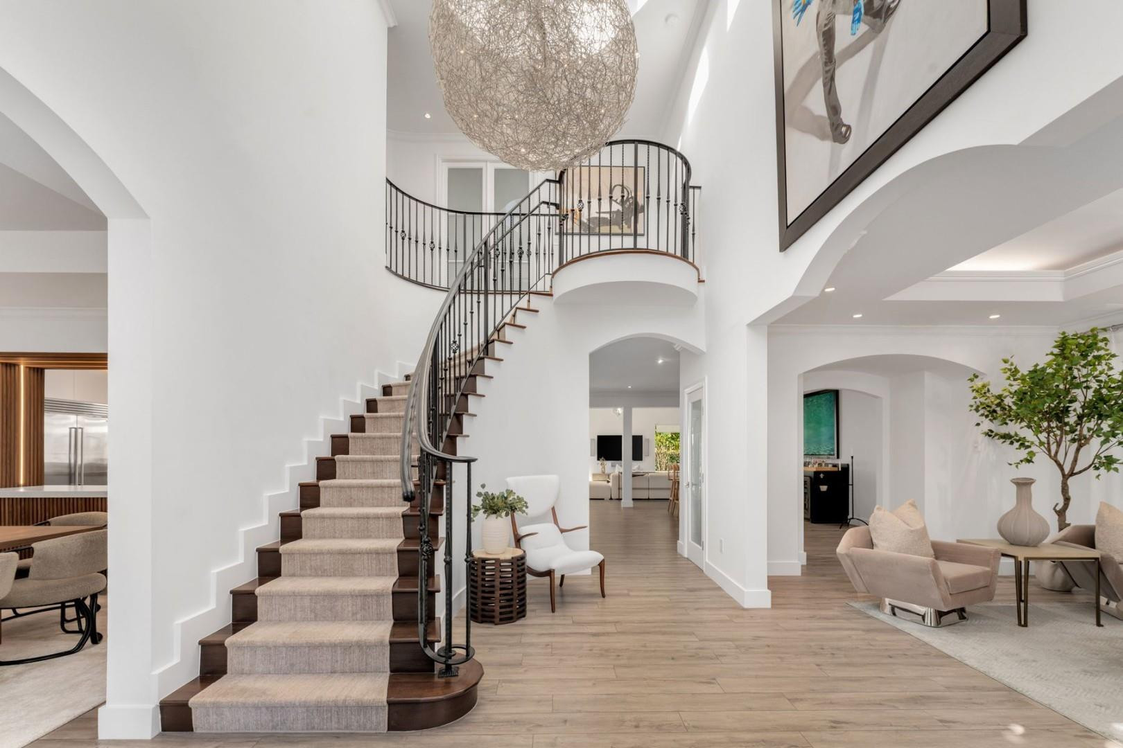 2516 Sunset Miami Beach, FL 33140