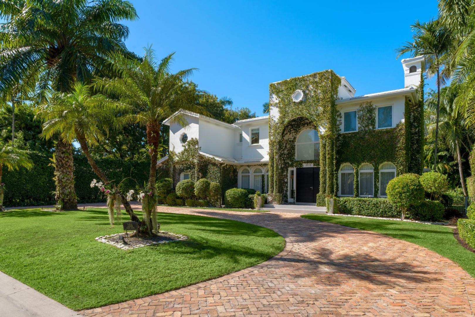 2516 Sunset Miami Beach, FL 33140