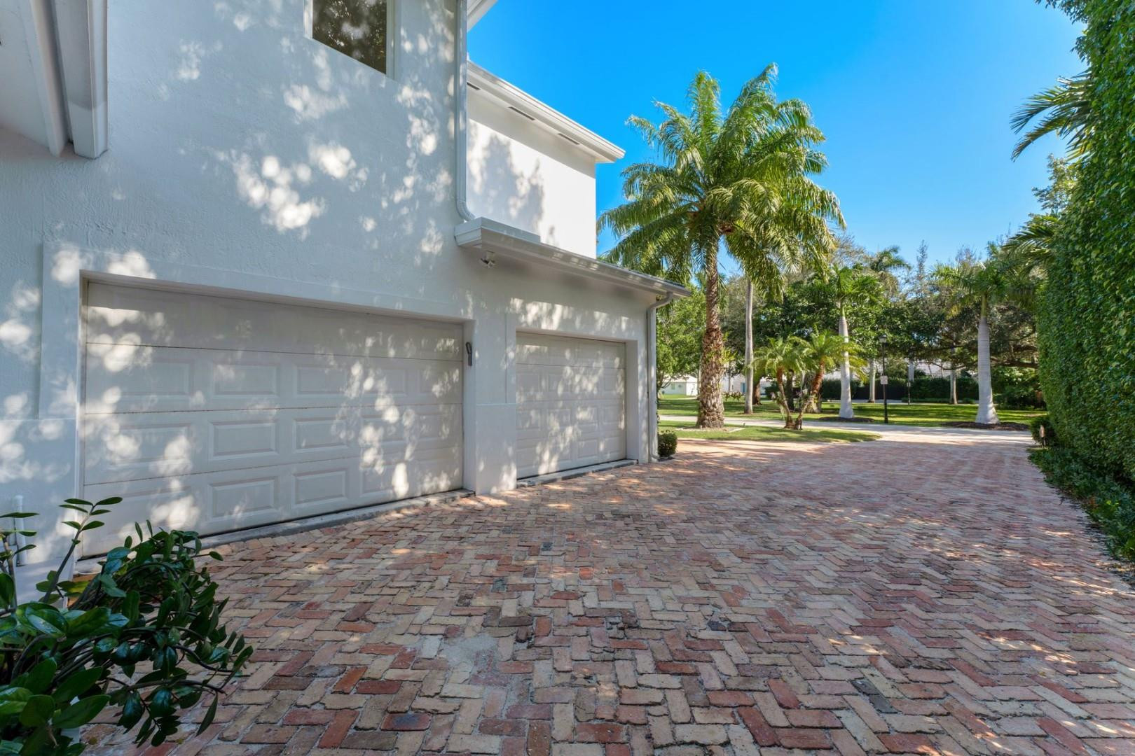 2516 Sunset Miami Beach, FL 33140