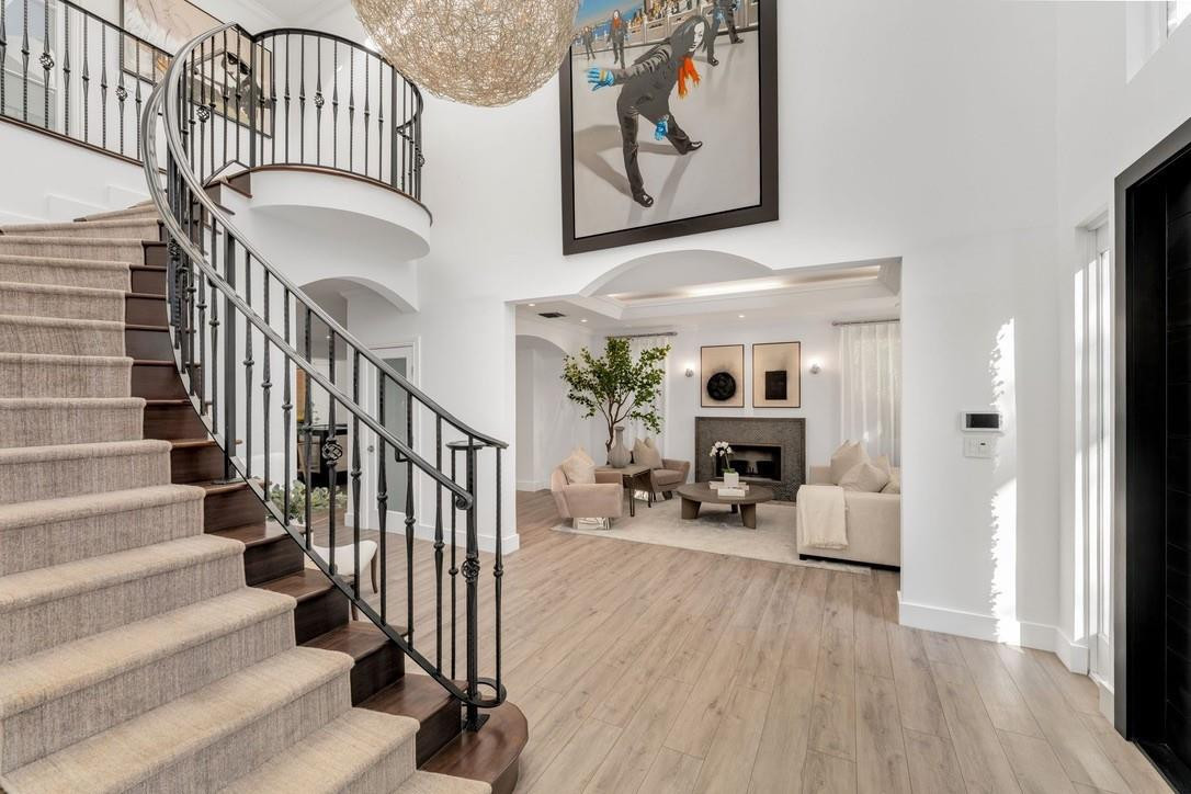 2516 Sunset Miami Beach, FL 33140