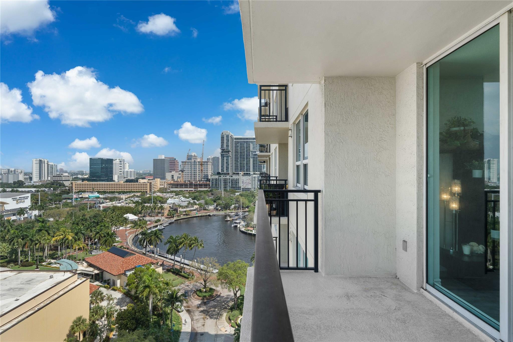610 W Las Olas #1514n