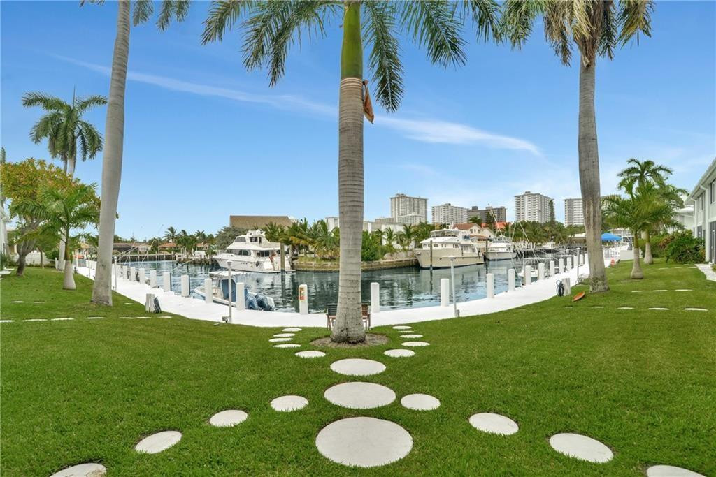 3201 NE 36th #17 Fort Lauderdale, FL 33308