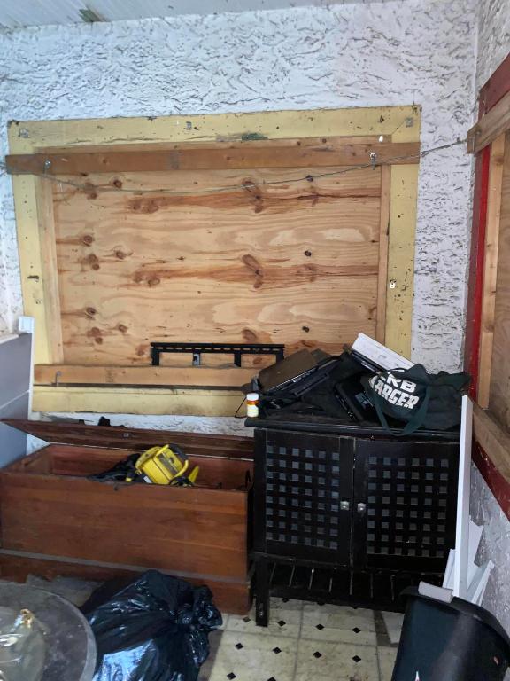 Undisclosed Address West Palm Beach, FL 33401