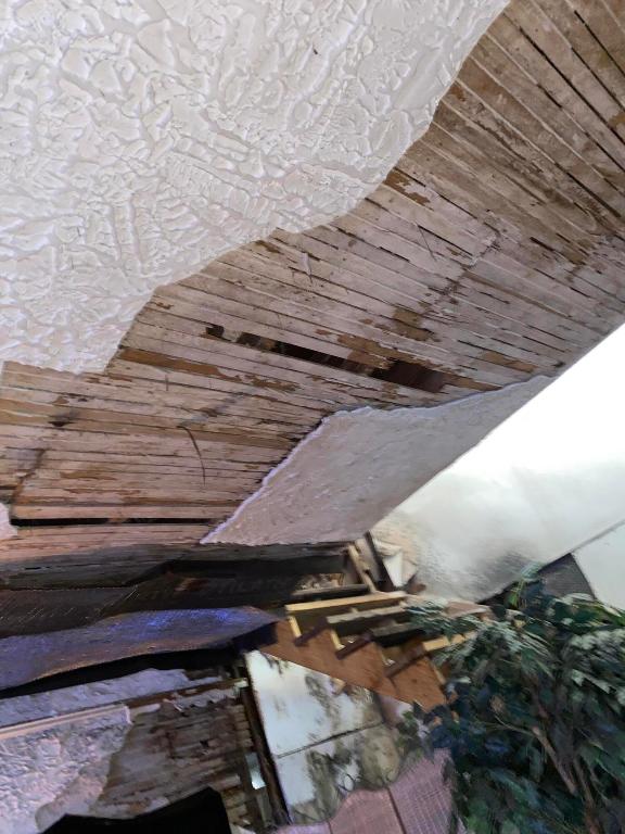 Undisclosed Address West Palm Beach, FL 33401