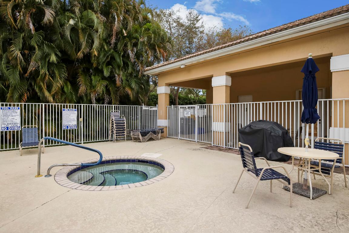 12958 Hampton Lks Boynton Beach, FL 33436