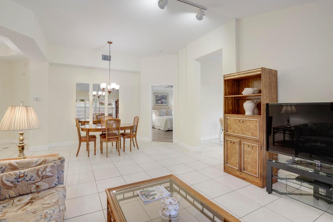 12958 Hampton Lks Boynton Beach, FL 33436