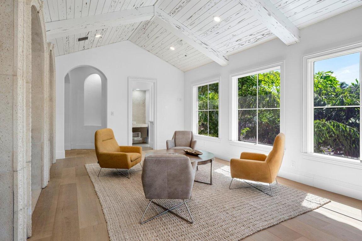 155 SE Spanish Boca Raton, FL 33432