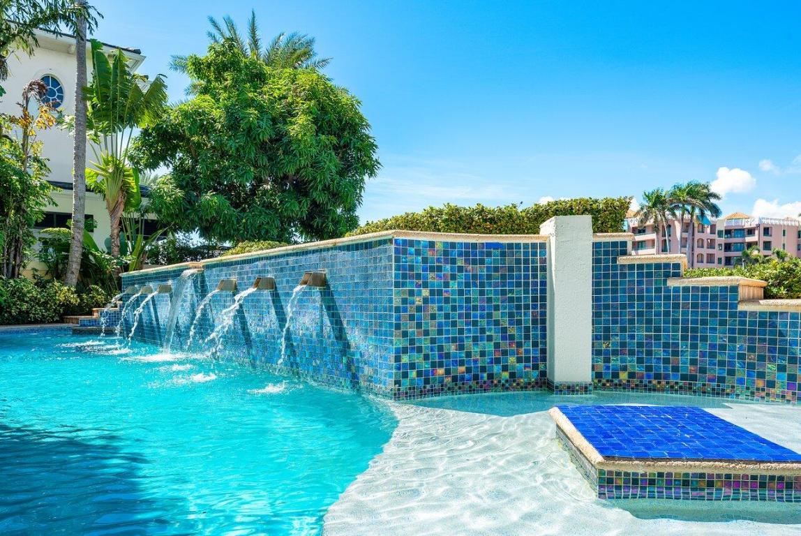 155 SE Spanish Boca Raton, FL 33432