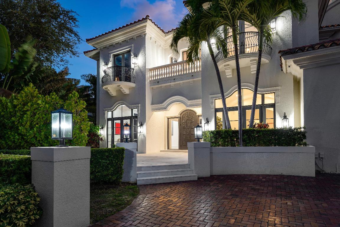 155 SE Spanish Boca Raton, FL 33432