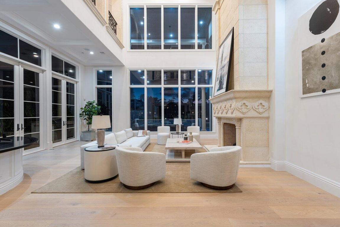 155 SE Spanish Boca Raton, FL 33432