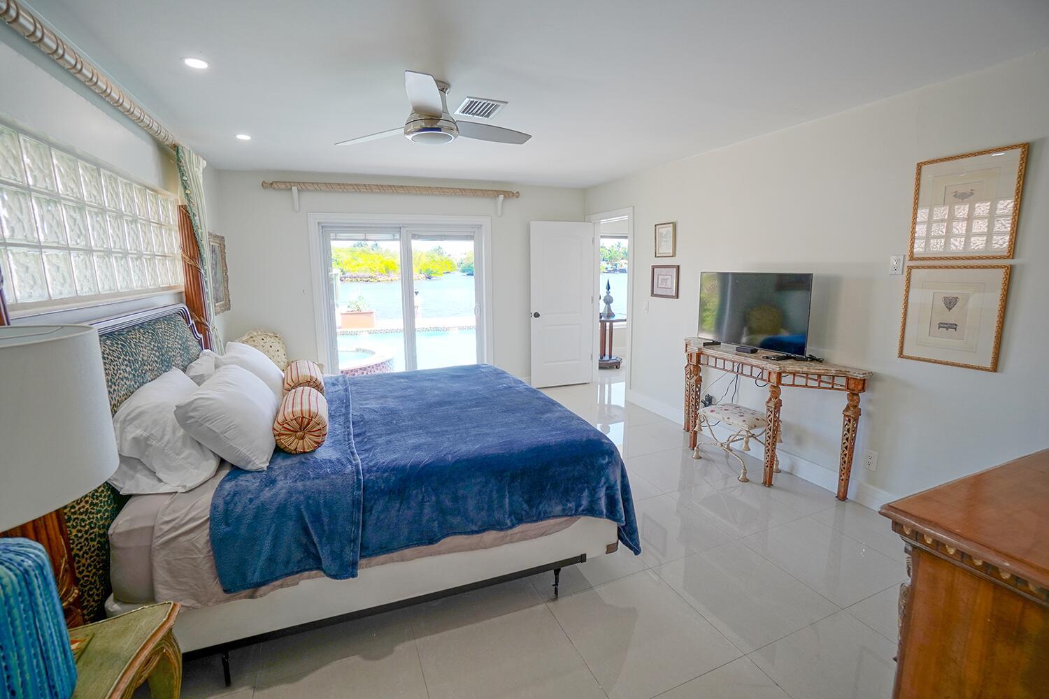 655 Castilla Ln Boynton Beach, FL 33435