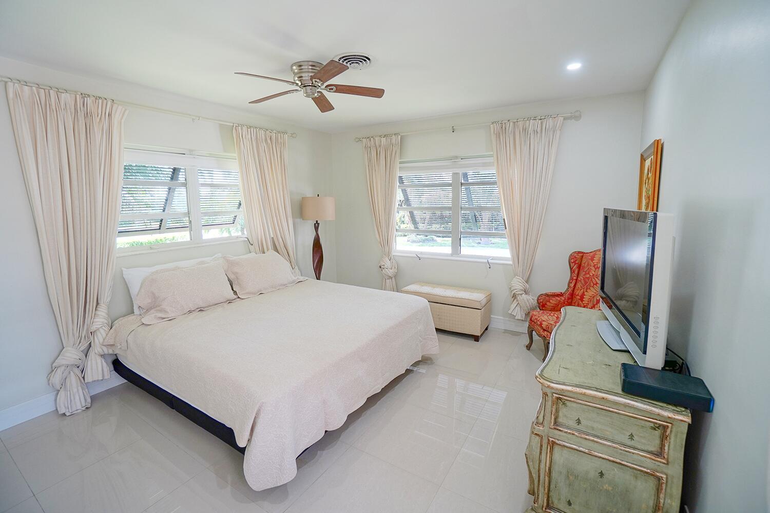 655 Castilla Ln Boynton Beach, FL 33435