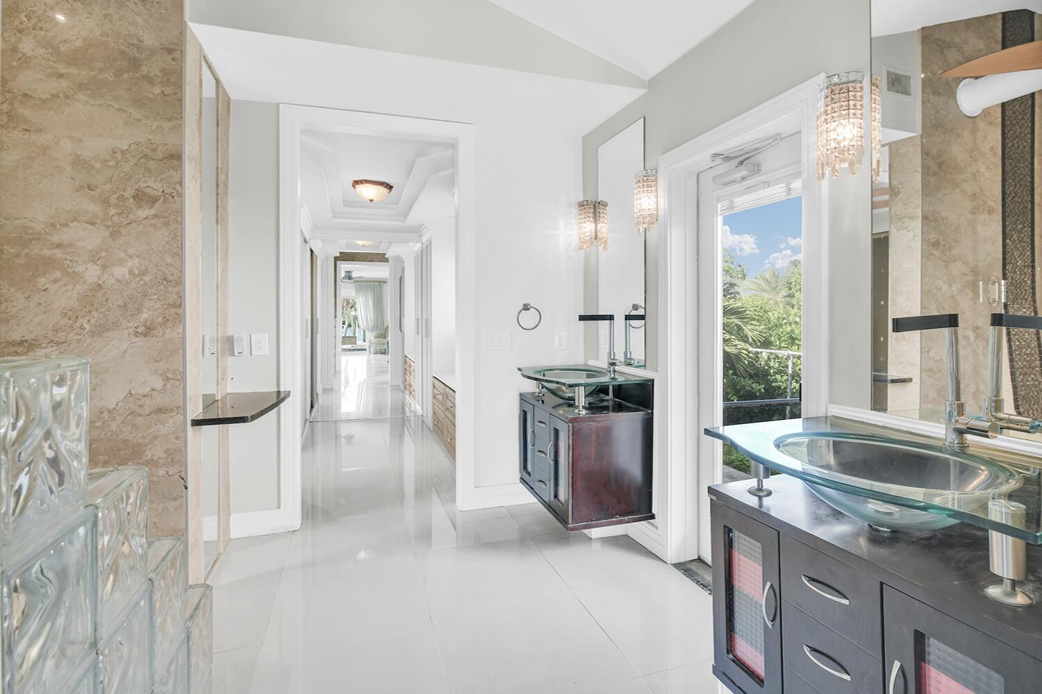 655 Castilla Ln Boynton Beach, FL 33435