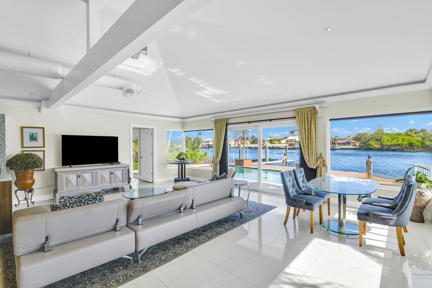 655 Castilla Ln Boynton Beach, FL 33435