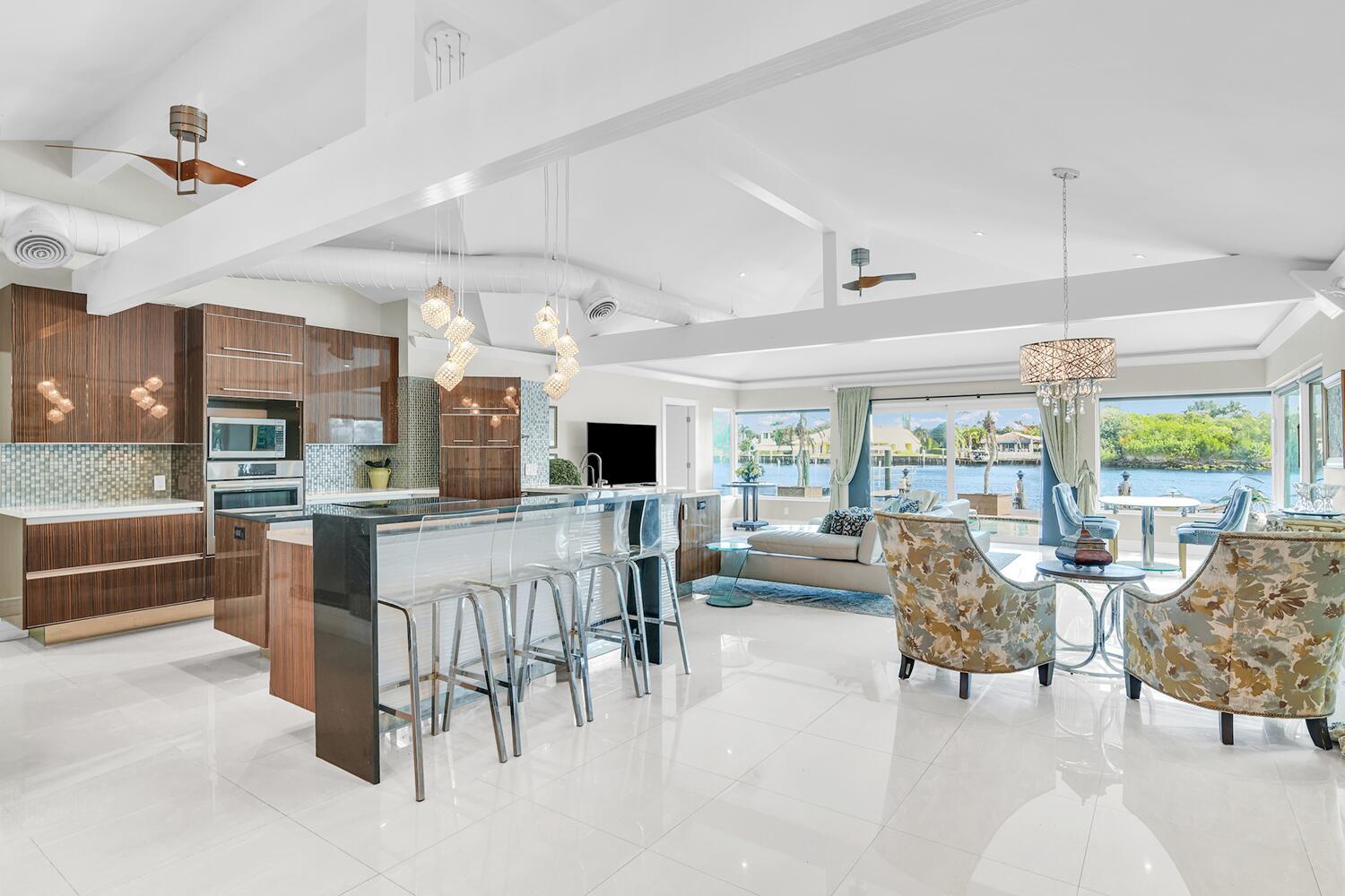 655 Castilla Ln Boynton Beach, FL 33435