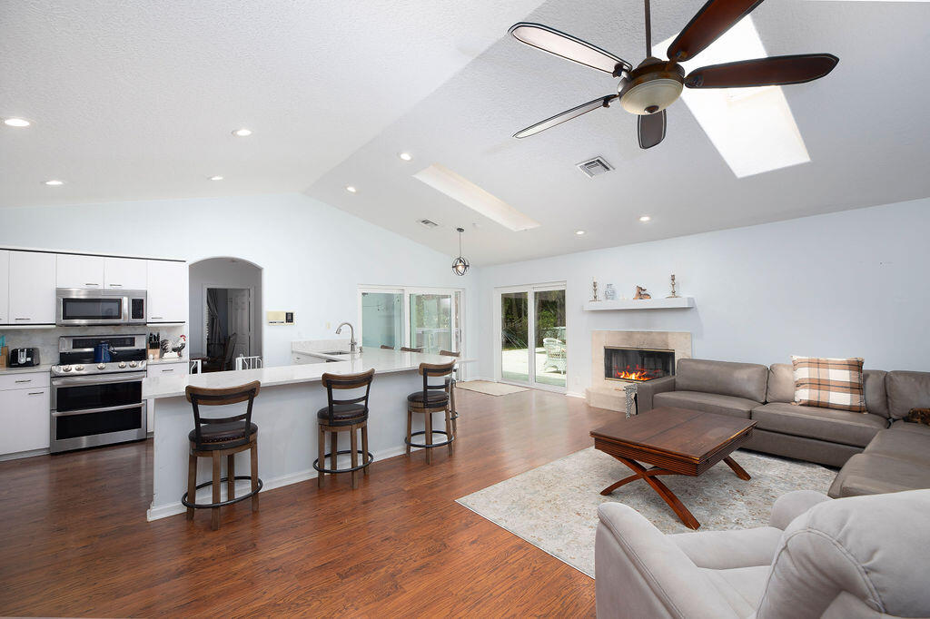 16215 121st Jupiter, FL 33478