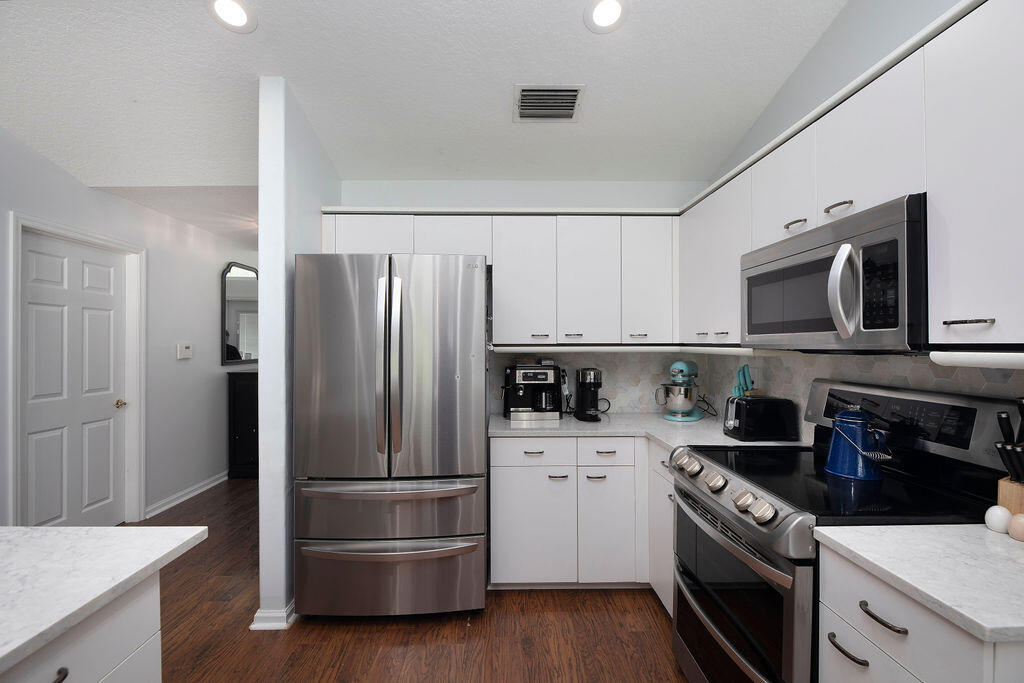 16215 121st Jupiter, FL 33478