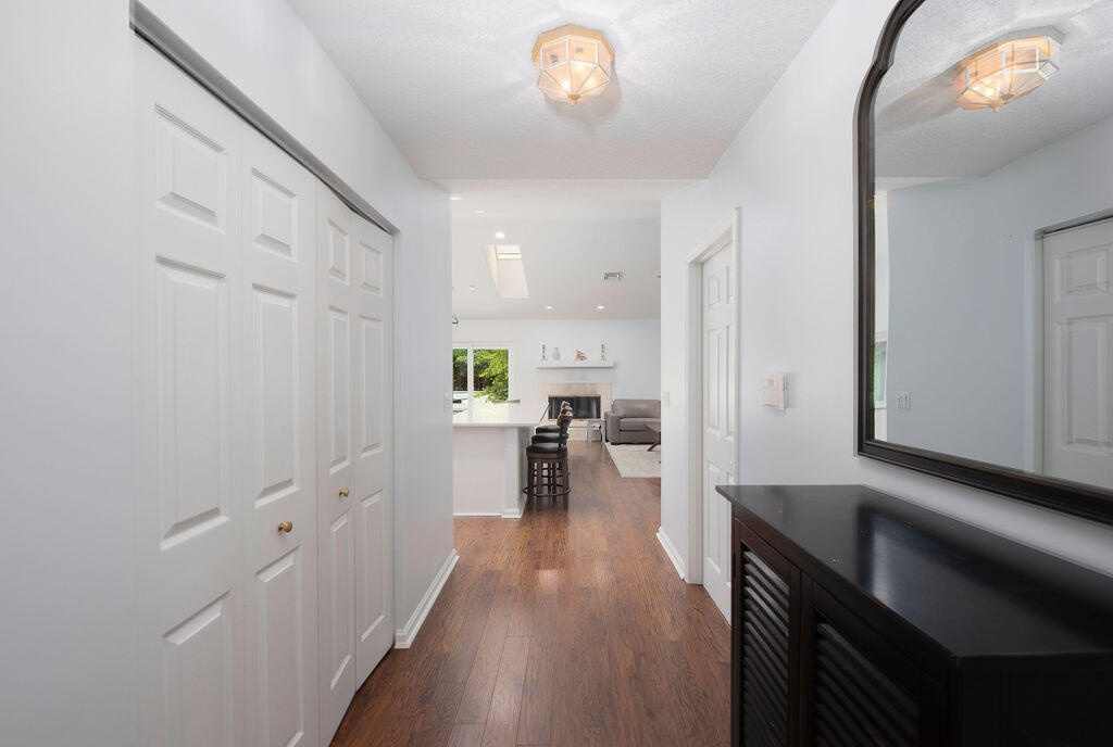 16215 121st Jupiter, FL 33478