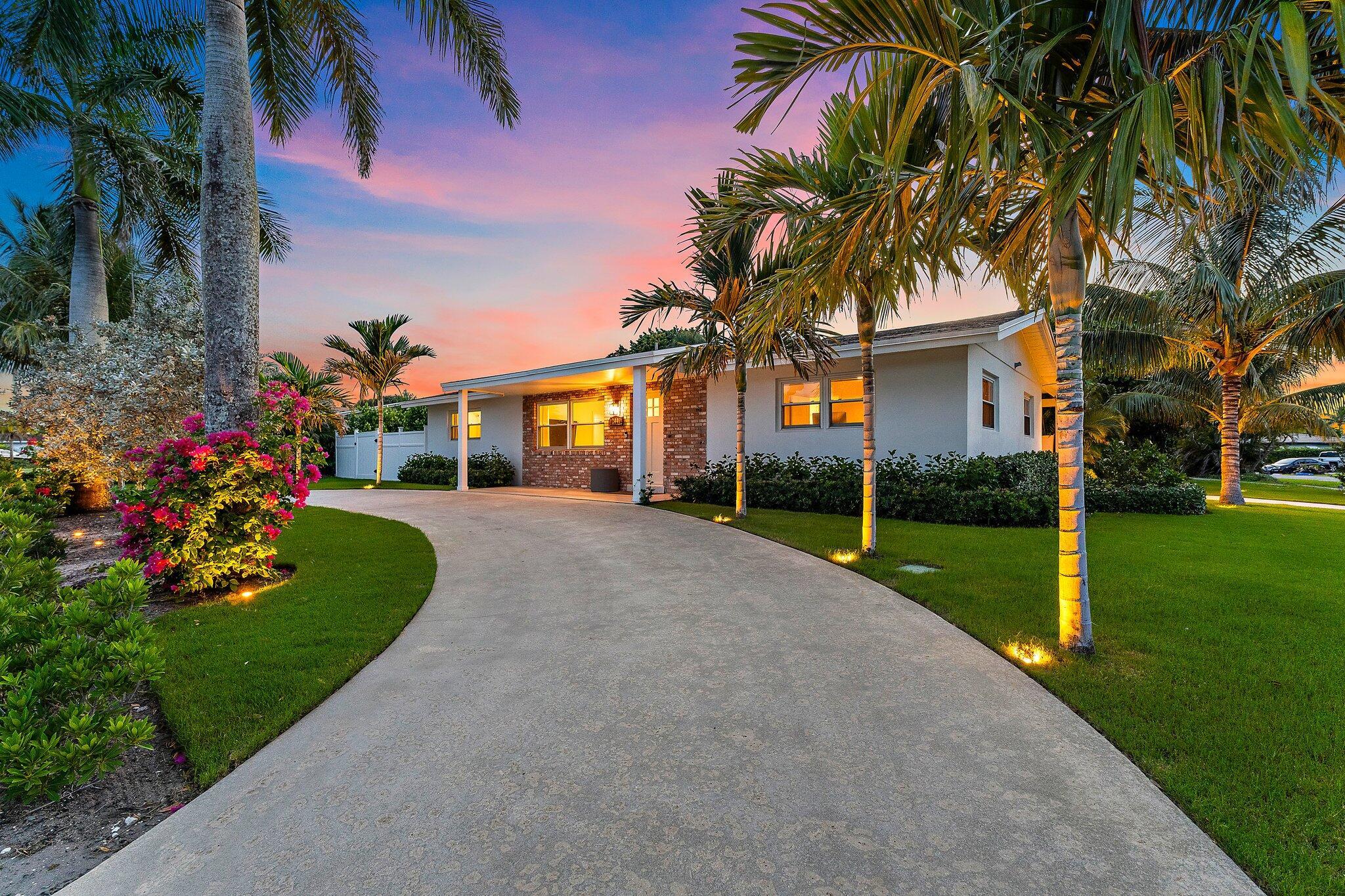 2449 Palm Rd