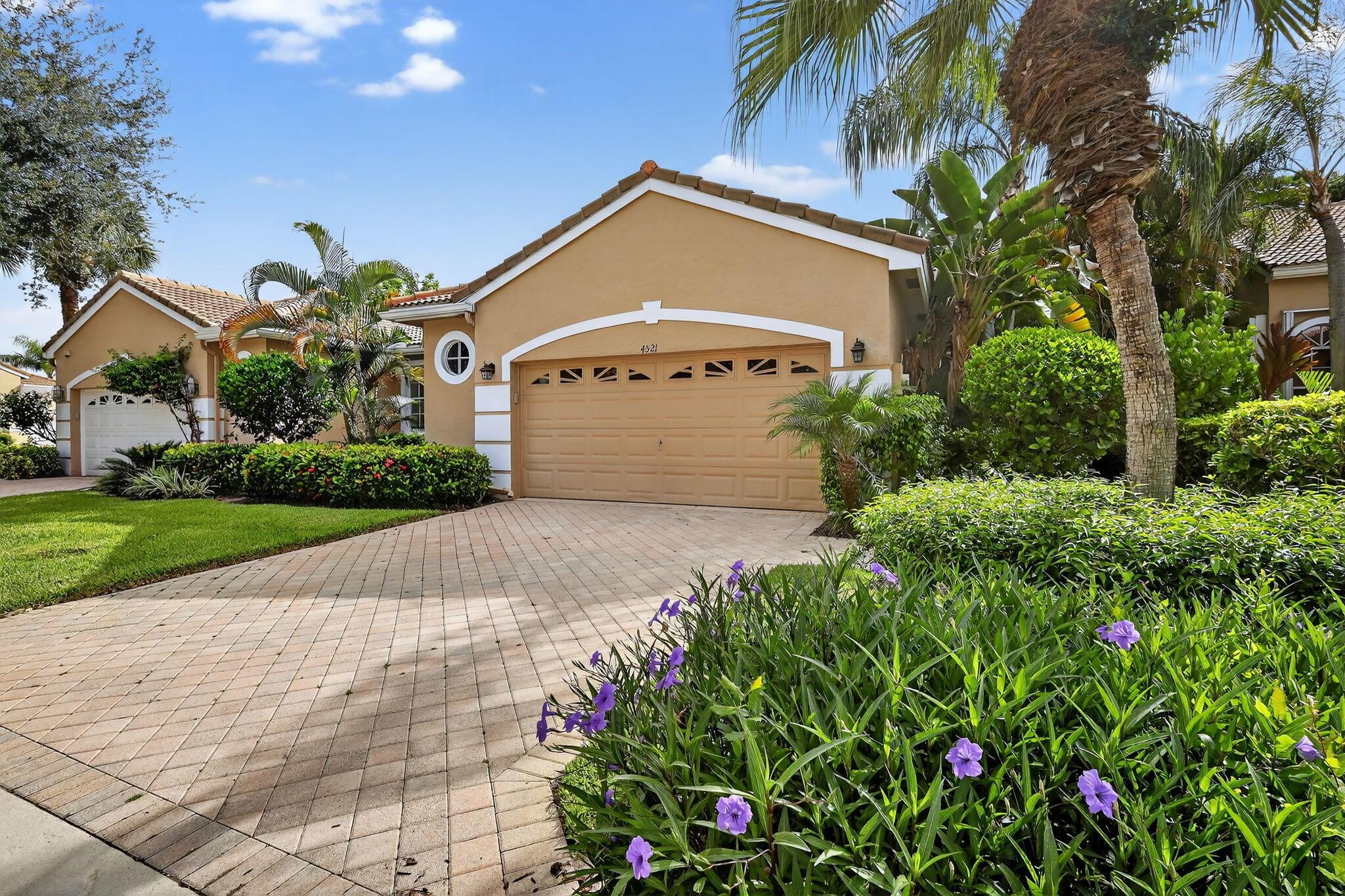 4521 Carlton Golf Dr