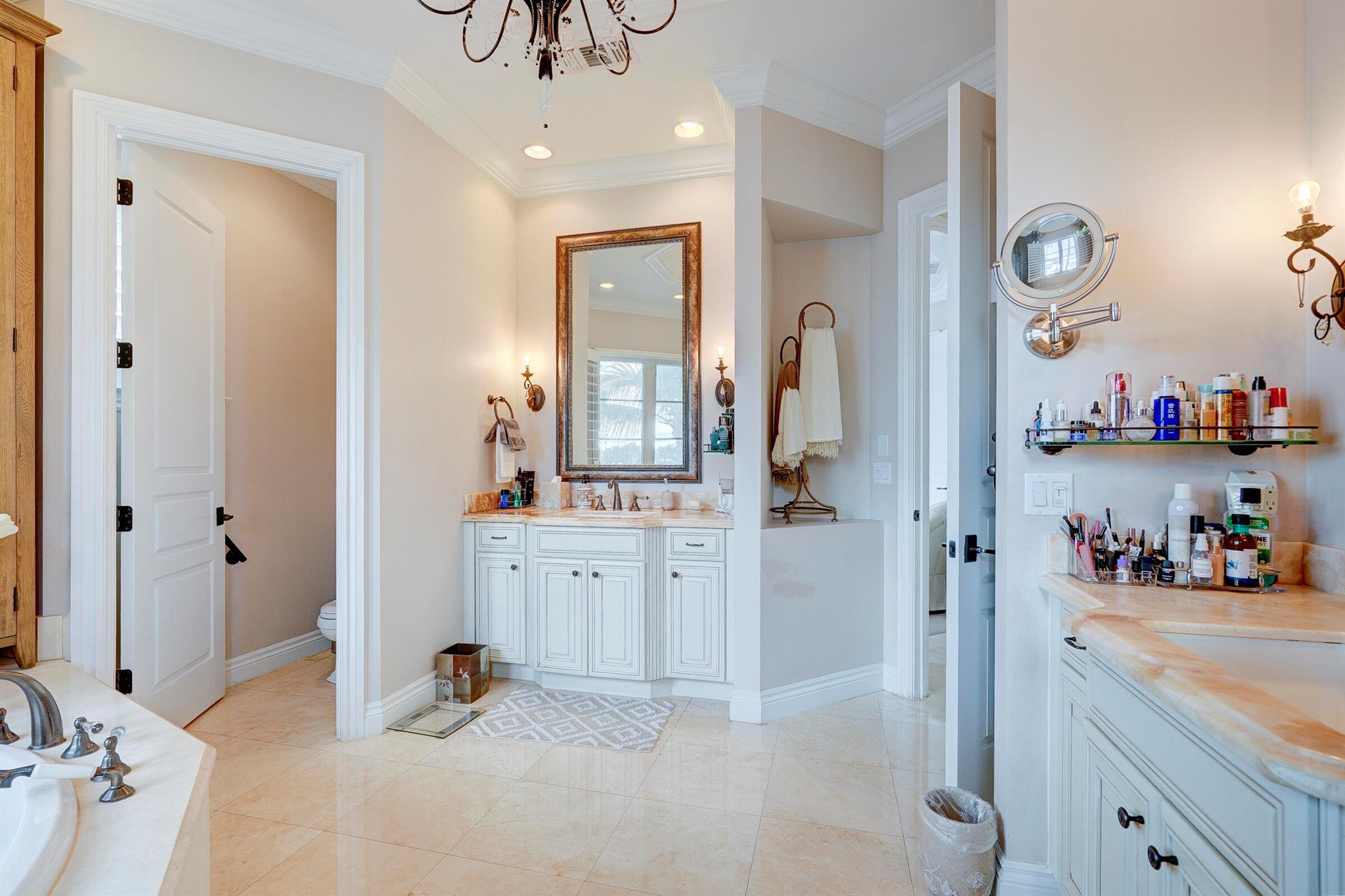 2775 Lake Dr Singer Island, FL 33404