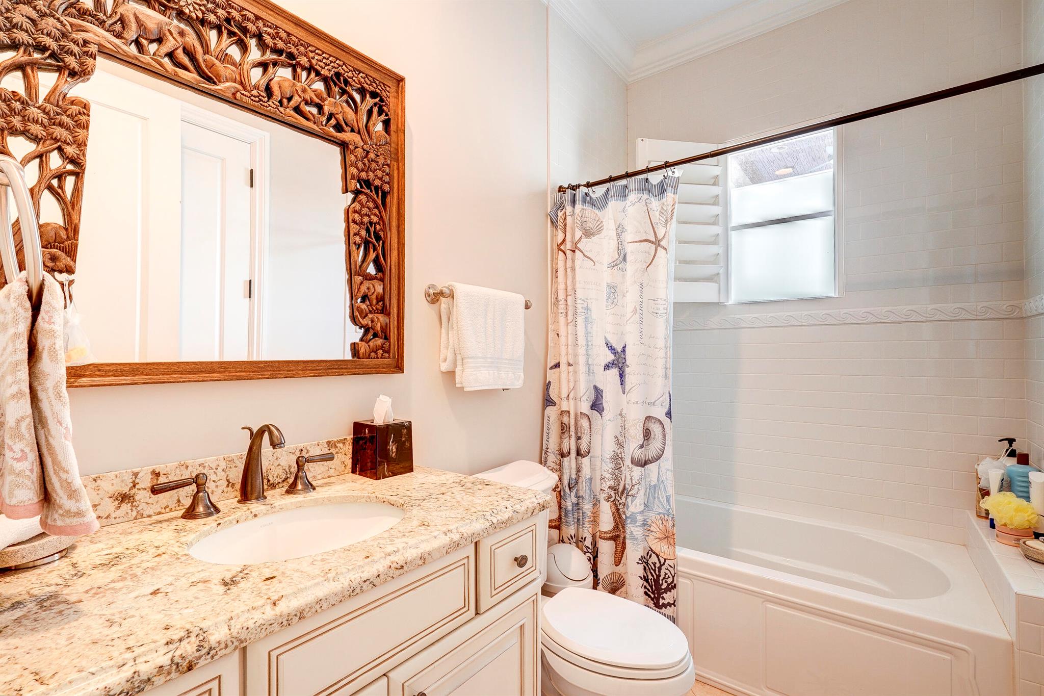 2775 Lake Dr Singer Island, FL 33404